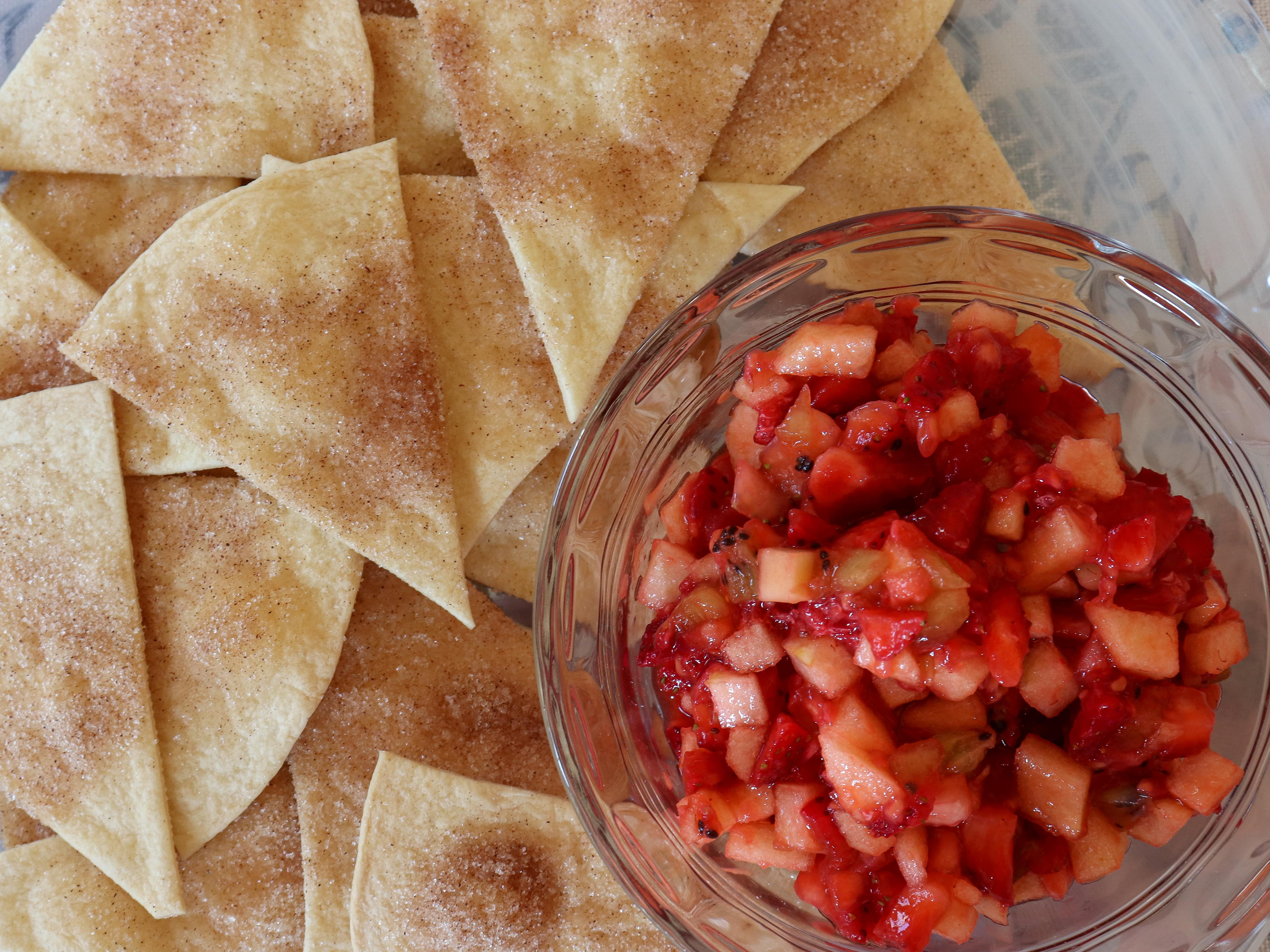 Fruit Salsa with Tortilla Chips